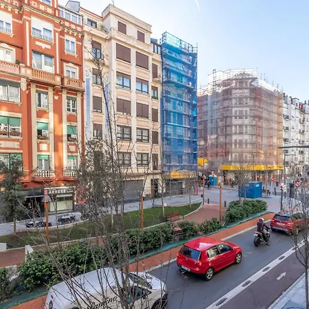 En Indautxu Appartement *